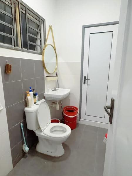 2-storey Terraced House for Sale in Taman Setia Indah (Tebrau) - Daphne Lee - Bathroom - PropertyGuru.com.my