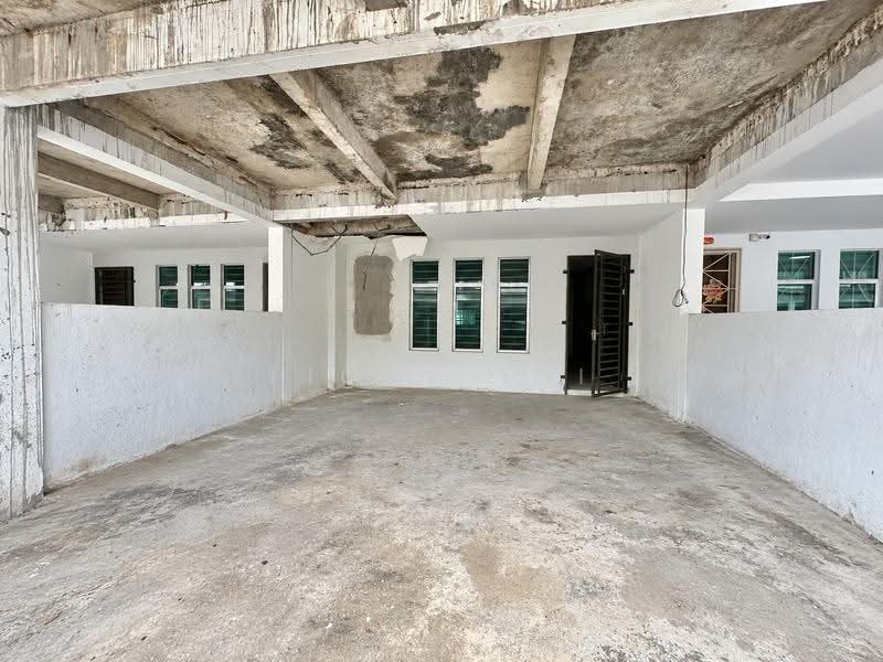 2-storey Terraced House for Sale in Taman Bukit Sepangar (Kota Kinabalu) - Fiona Lai - Entrance - PropertyGuru.com.my