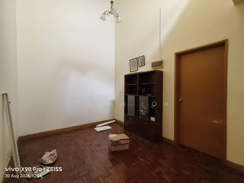 2-storey Terraced House for Sale in Bandar Putra Kulai (Kulai) - Steven Loh - Living Room - PropertyGuru.com.my