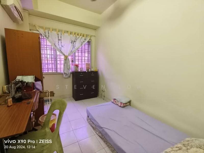 2-storey Terraced House for Sale in Bandar Putra Kulai (Kulai) - Steven Loh - Bedroom - PropertyGuru.com.my