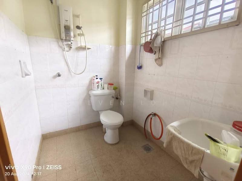 2-storey Terraced House for Sale in Bandar Putra Kulai (Kulai) - Steven Loh - Bathroom - PropertyGuru.com.my