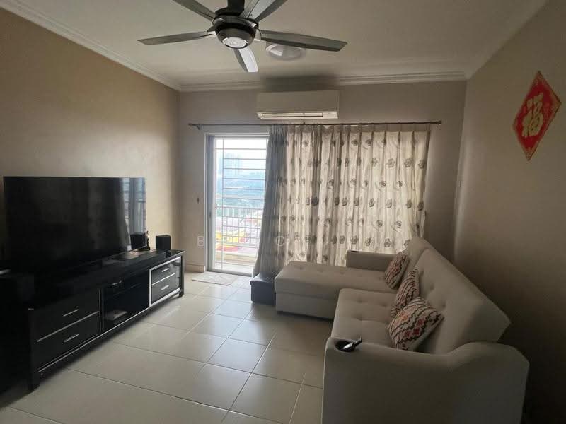 Condominium for Sale at Platinum Lake PV 12 - Bruce . - Living Room - PropertyGuru.com.my