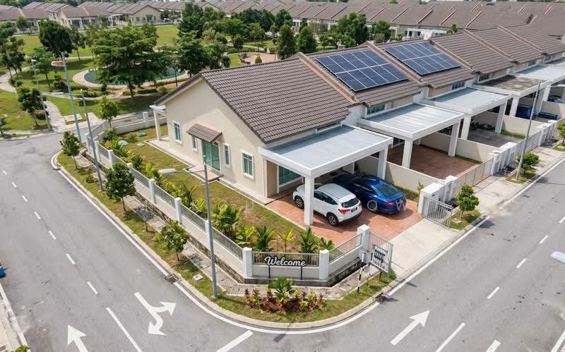 1-storey Terraced House for Sale in Taman Tiara Sendayan (Bandar Sri Sendayan) - Marcus Yeow - Exterior - PropertyGuru.com.my