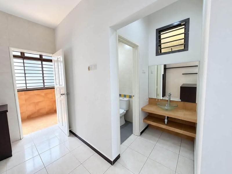 2-storey Terraced House for Sale in Taman Impian Emas (Skudai) - Steven Loh - Bathroom - PropertyGuru.com.my