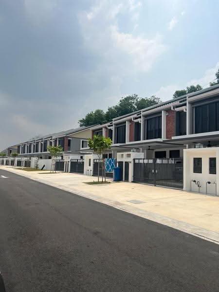 Rumah Teres 2-Tingkat untuk Dijual di Shah Alam (Selangor) - Torres Chan - Exterior - PropertyGuru.com.my