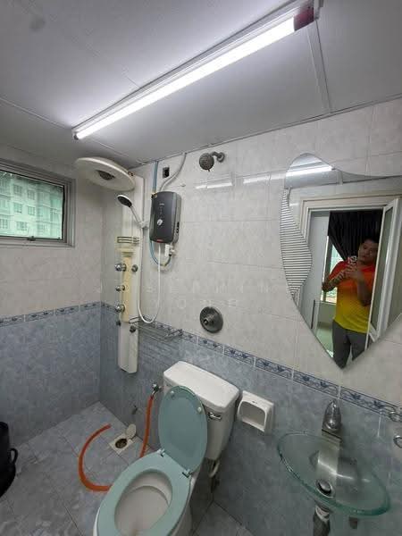 Pangsapuri untuk Disewa di Bistari Impian Apartment - Josephine Yong - Bathroom - PropertyGuru.com.my