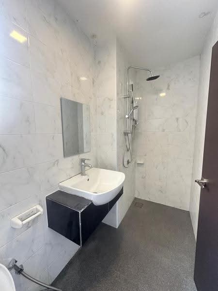 Service Residence for Sale at Sky Breeze Service Apartment - RQ Tee - PropertyGuru.com.my