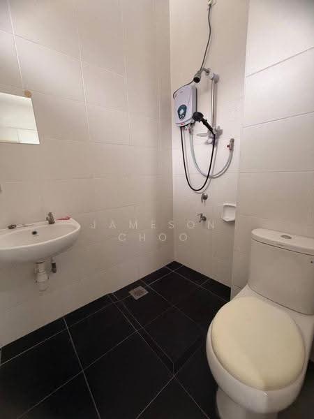 Rumah Kluster untuk Dijual di Setia Tropika (Johor Bahru) - Jameson Choo - Bathroom - PropertyGuru.com.my