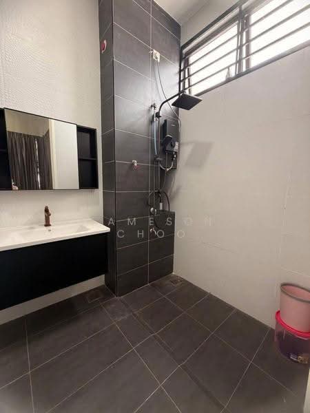 Rumah Kluster untuk Dijual di Setia Tropika (Johor Bahru) - Jameson Choo - Bathroom - PropertyGuru.com.my