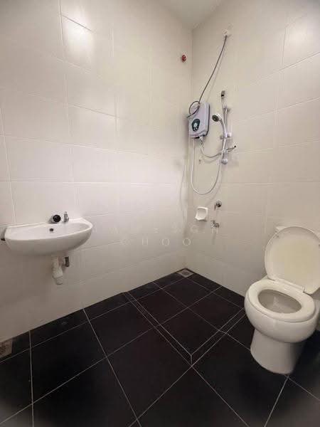 Rumah Kluster untuk Dijual di Setia Tropika (Johor Bahru) - Jameson Choo - Bathroom - PropertyGuru.com.my
