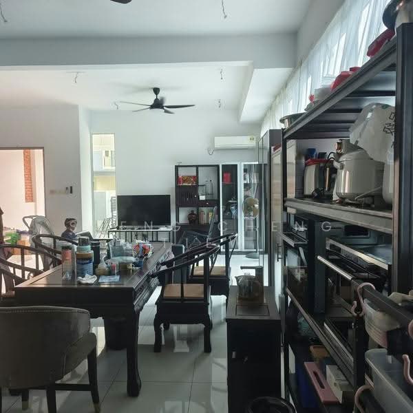 Rumah Kluster untuk Dijual di Austin Heights (Tebrau) - Sheng Cheng Tiew - Living Room - PropertyGuru.com.my