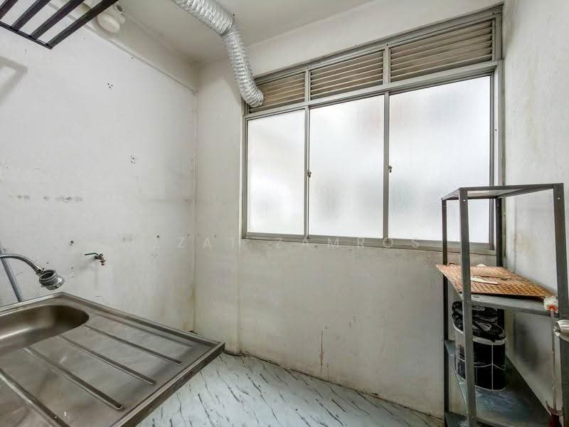Kondominium untuk Dijual di Kristal Heights - Izzat Zamros - Interior - PropertyGuru.com.my