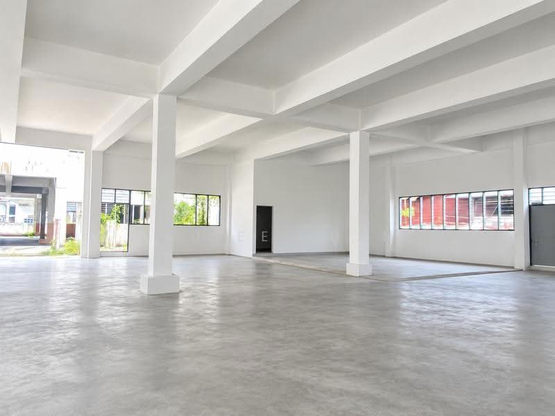 Commercial Bungalow for Rent in Bukit Pasir (Batu Pahat) - Lau Ee Xuan - Interior - PropertyGuru.com.my