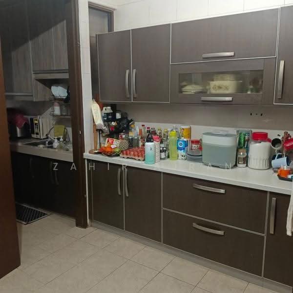 Terraced House for Sale in Bukit Jelutong (Shah Alam) - Zahir Ajran - Kitchen - PropertyGuru.com.my