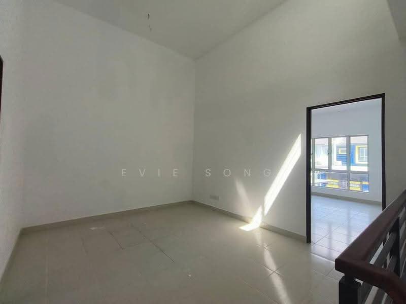 2-storey Terraced House for Sale in Pasir Gudang (Johor) - Evie Song - Interior - PropertyGuru.com.my