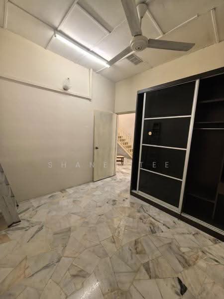 1-storey Terraced House for Sale in Taman Gunung Lambak (Kluang) - Shanel Tee - Interior - PropertyGuru.com.my