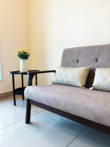 Kediaman Servis untuk Disewa di Nexus @ Kajang Station (Tower C) - Jeff Cheah - Living Room - PropertyGuru.com.my