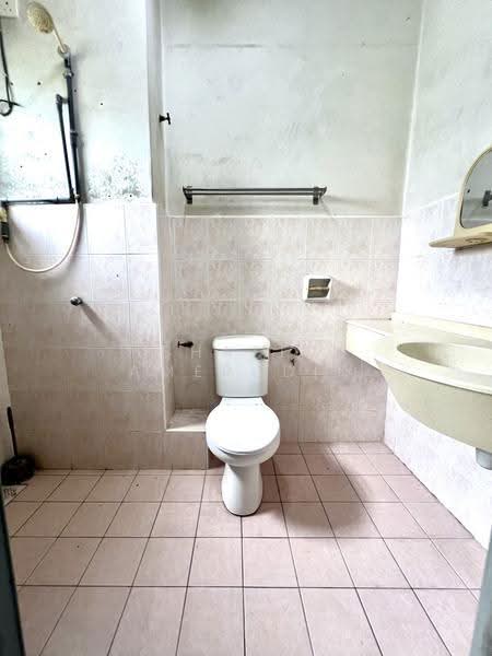 Rumah Teres 3-Tingkat untuk Dijual di Taman Selayang Mulia (Selayang) - Shafiq Amerudin - Bathroom - PropertyGuru.com.my