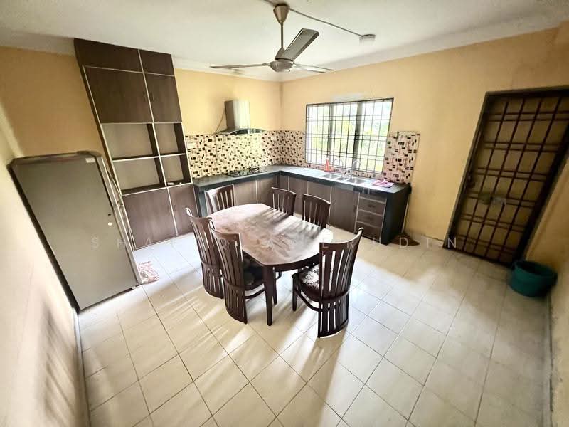 Rumah Teres 3-Tingkat untuk Dijual di Taman Selayang Mulia (Selayang) - Shafiq Amerudin - Kitchen - PropertyGuru.com.my