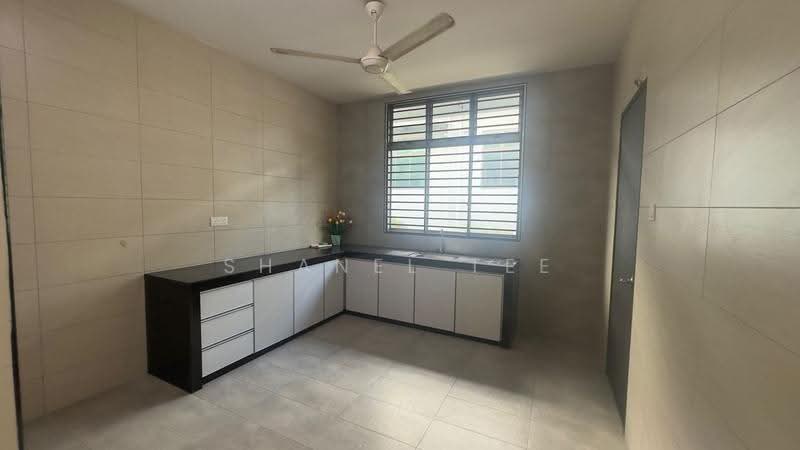 1-storey Terraced House for Rent in Kluang (Johor) - Shanel Tee - Kitchen - PropertyGuru.com.my