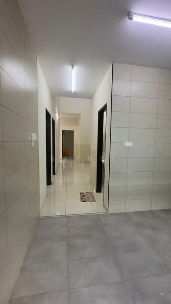 1-storey Terraced House for Rent in Kluang (Johor) - Shanel Tee - Corridor - PropertyGuru.com.my