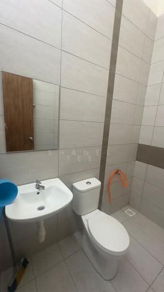 1-storey Terraced House for Rent in Kluang (Johor) - Shanel Tee - Bathroom - PropertyGuru.com.my