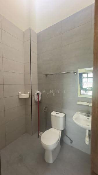 1-storey Terraced House for Rent in Kluang (Johor) - Shanel Tee - Bathroom - PropertyGuru.com.my