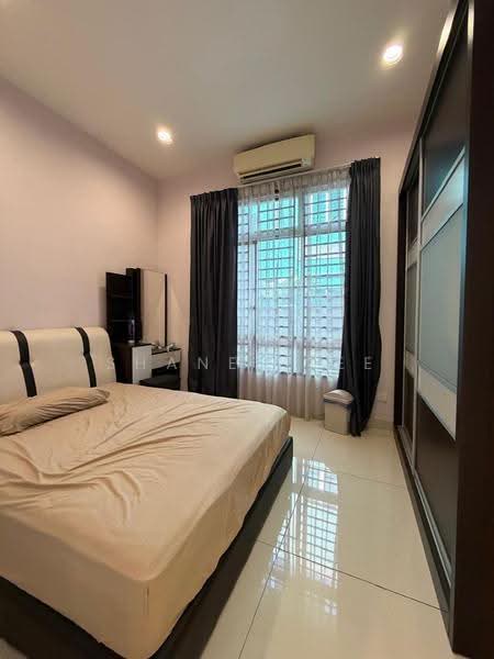 Rumah Kluster untuk Dijual di Taman Kempas Indah (Tebrau) - Shanel Tee - Bedroom - PropertyGuru.com.my