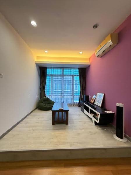 Rumah Kluster untuk Dijual di Taman Kempas Indah (Tebrau) - Shanel Tee - Living Room - PropertyGuru.com.my
