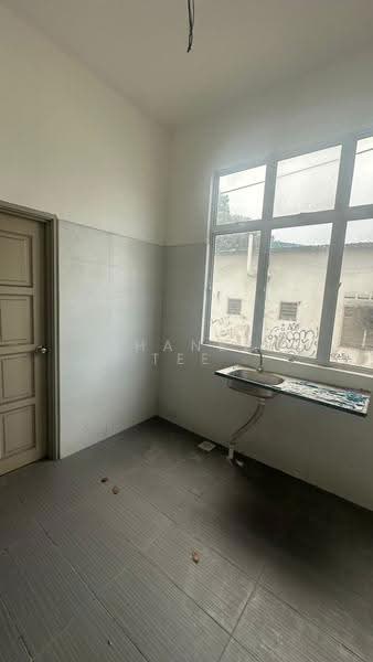 Rumah Teres 2-Tingkat untuk Dijual di Taman Sri Kluang (Kluang) - Shanel Tee - Interior - PropertyGuru.com.my