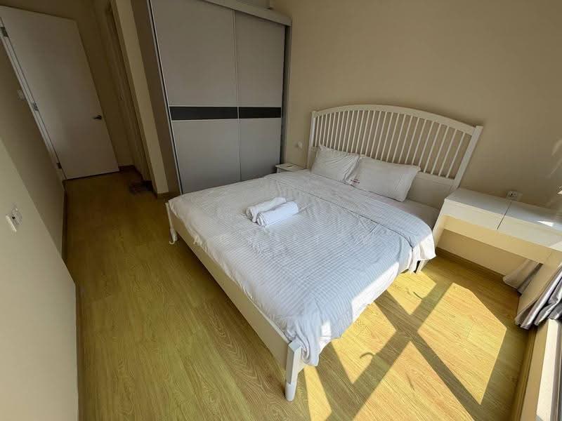Condominium for Sale at Amberside @ Country Garden Danga Bay - Jack Liew - Bedroom - PropertyGuru.com.my