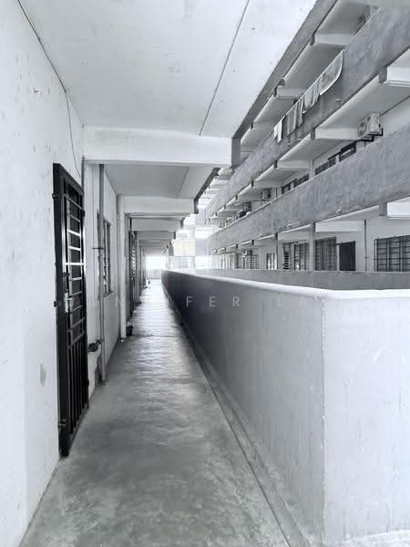 Pangsapuri untuk Disewa di Pangsapuri Rimba Jaya - Jennifer Lai - Corridor - PropertyGuru.com.my