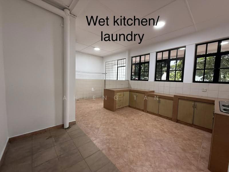 Semi-Detached House for Sale in Taman Kingfisher (Kota Kinabalu) - Ah Eng Tan - Kitchen - PropertyGuru.com.my