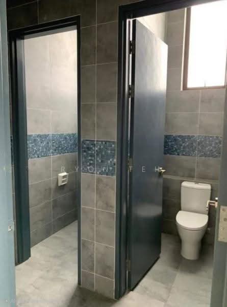 Factory for Sale in Pasir Gudang (Johor) - Ryon Teh - Bathroom - PropertyGuru.com.my