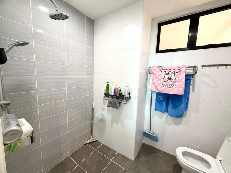 Kediaman Servis untuk Dijual di Sky Oasis Residence (Pangsapuri Oasis 1) - Nico Chong - Bathroom - PropertyGuru.com.my