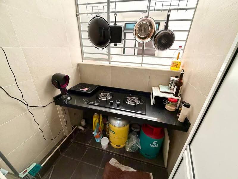 Kediaman Servis untuk Dijual di Sky Oasis Residence (Pangsapuri Oasis 1) - Nico Chong - Kitchen - PropertyGuru.com.my
