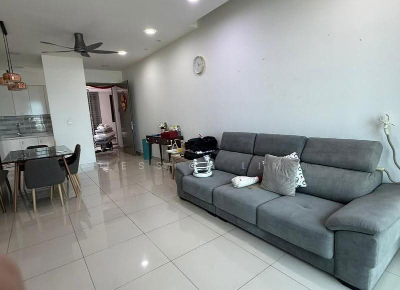 Kediaman Servis untuk Disewa di LakePark Residence @ KL North - Jessica Lim - Living Room - PropertyGuru.com.my