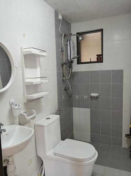 Pangsapuri untuk Disewa di Seri Intan Apartment - Annie Kho - Bathroom - PropertyGuru.com.my