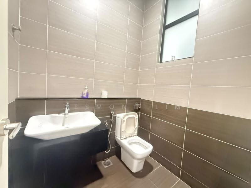 Semi-Detached House for Sale in Ulu Tiram (Johor) - Desmond Lim - Bathroom - PropertyGuru.com.my