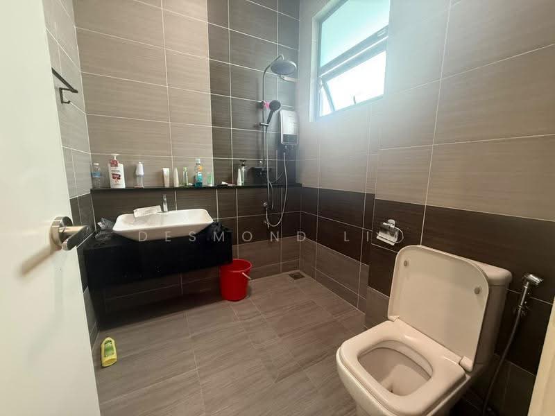 Semi-Detached House for Sale in Ulu Tiram (Johor) - Desmond Lim - Bathroom - PropertyGuru.com.my