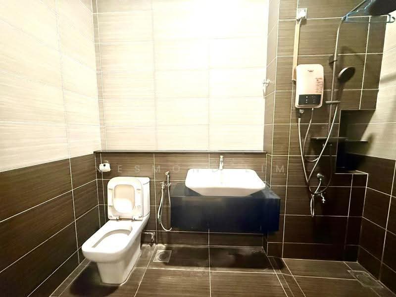 Semi-Detached House for Sale in Ulu Tiram (Johor) - Desmond Lim - Bathroom - PropertyGuru.com.my