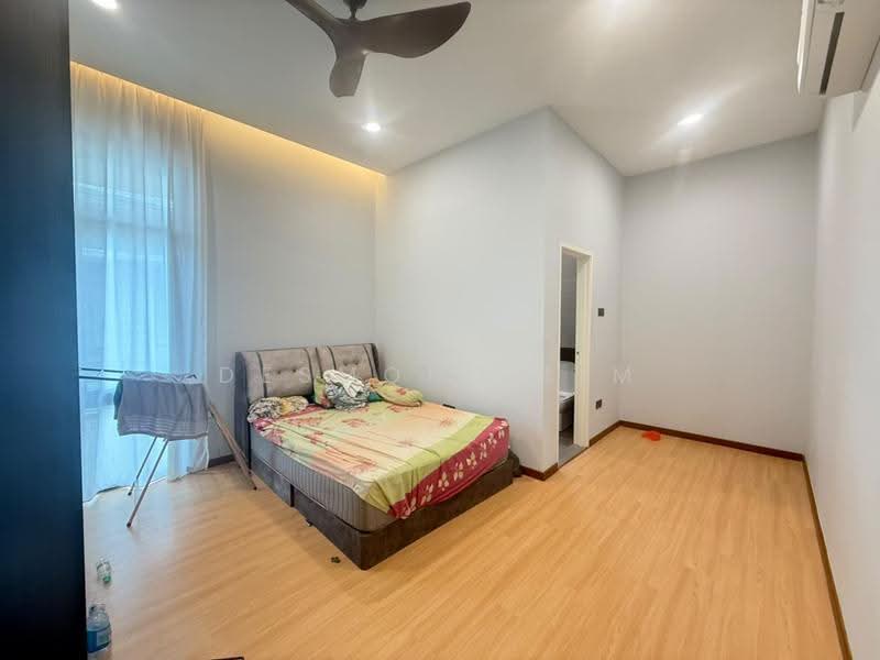 Semi-Detached House for Sale in Ulu Tiram (Johor) - Desmond Lim - Bedroom - PropertyGuru.com.my