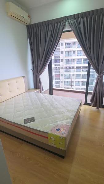 Condominium for Rent at Bay Laurel @ Country Garden Danga Bay - Jack Liew - Bedroom - PropertyGuru.com.my