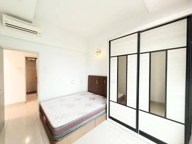 Kediaman Servis untuk Disewa di Tropez Residences - CK Lim - Bedroom - PropertyGuru.com.my