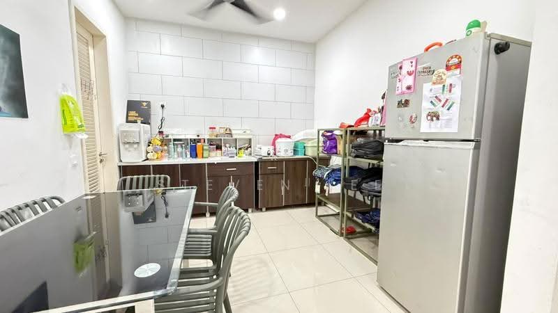 Rumah Teres 3-Tingkat untuk Dijual di Tamansari (Rawang) - Steven Lee - Kitchen - PropertyGuru.com.my