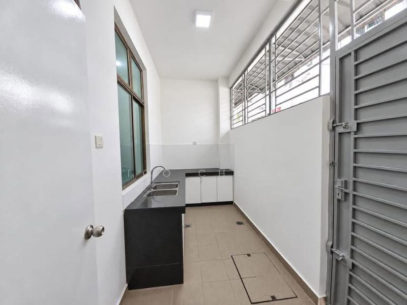 2-storey Terraced House for Sale in Johor Bahru (Johor) - Nico Chong - Kitchen - PropertyGuru.com.my