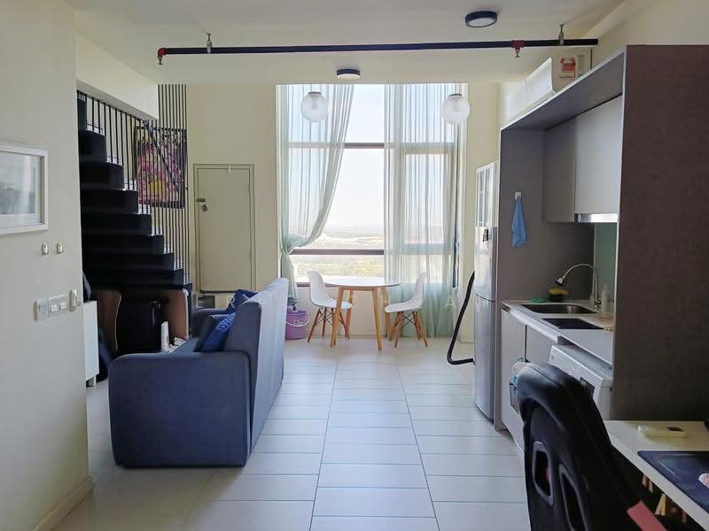 Kediaman Servis untuk Dijual di Tamarind Suites - Eric Cheah - Living Room - PropertyGuru.com.my