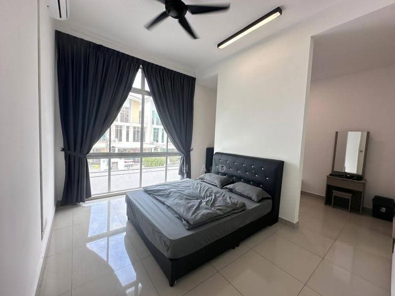 3-storey Terraced House for Sale in Taman Mount Austin (Tebrau) - Arshad . - Bedroom - PropertyGuru.com.my