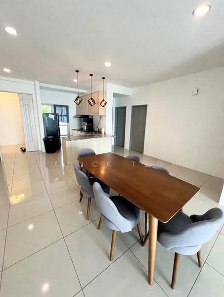 Condominium for Rent at 10 Island Resort - Danick Teoh - Kitchen - PropertyGuru.com.my