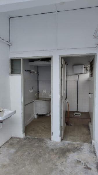 2-storey Terraced House for Rent in Bandar Baru Permas Jaya (Permas Jaya) - Winnie KHAW - Bathroom - PropertyGuru.com.my